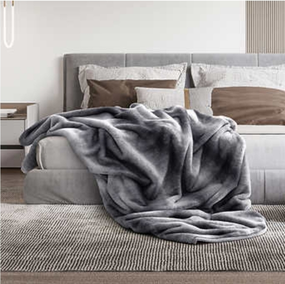 mon chateau Bedding Mon Chateau Faux Fur Queen Blanket Poshmark